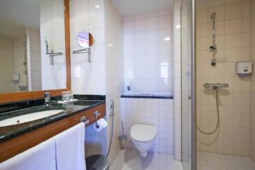 Фото номера Улучшенный двухместный номер с 2 отдельными кроватями Отель Hotel Oscar г. Варкаус 3